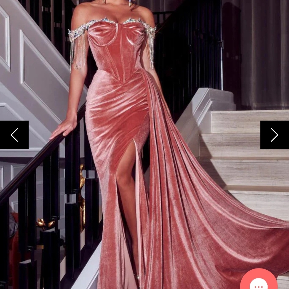 Elegant Off-Shoulder Velvet Evening Dress in Rose Pink